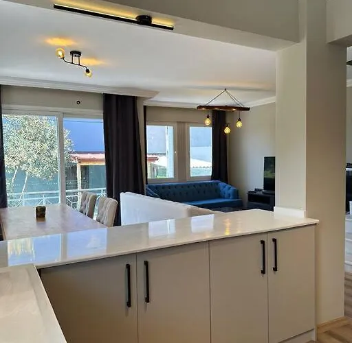 Elegant In 5 Min Walk To Sea & Center *