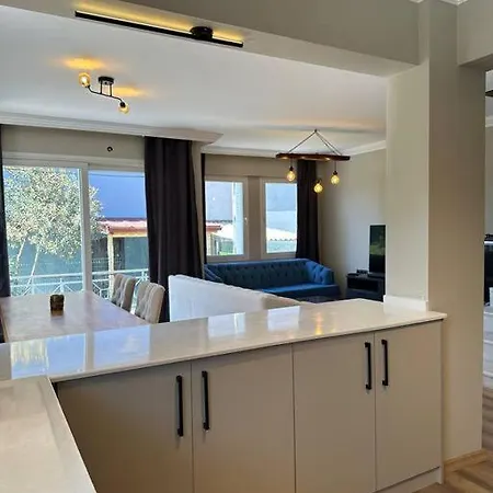 Elegant In 5 Min Walk To Sea & Center *