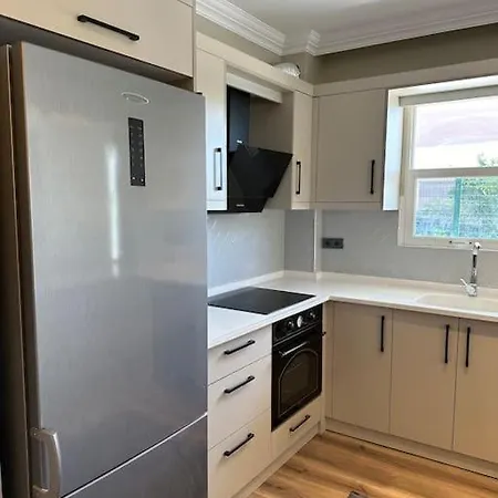 Вилла Elegant In 5 Min Walk To Sea & Center Кушадасы