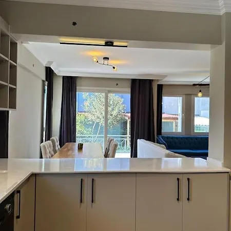 Elegant In 5 Min Walk To Sea & Center *