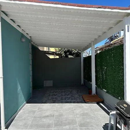 Villa Elegant In 5 Min Walk To Sea & Center Kusadası