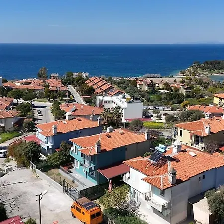 Villa Elegant In 5 Min Walk To Sea & Center *