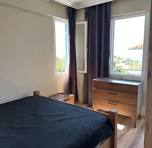 Elegant In 5 Min Walk To Sea & Center Kusadası