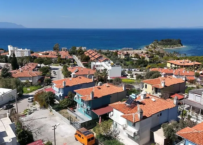 Villa Elegant In 5 Min Walk To Sea & Center *