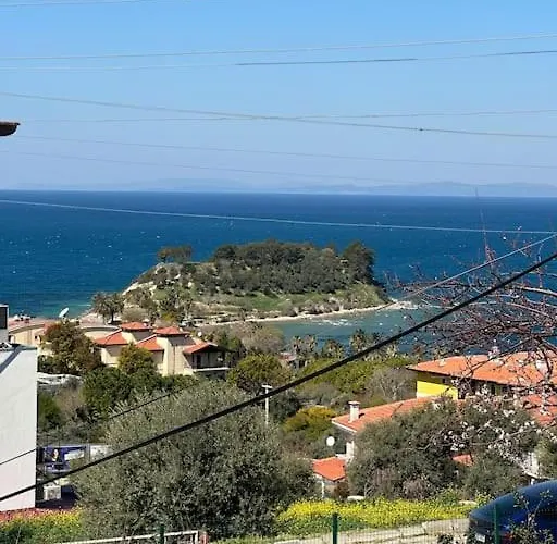 Villa Elegant In 5 Min Walk To Sea & Center Kusadası