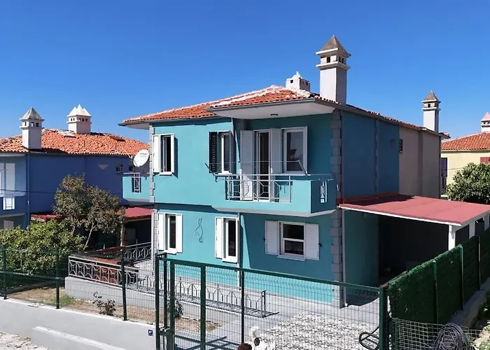 Villa Elegant In 5 Min Walk To Sea & Center *