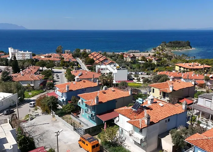 Villa Elegant In 5 Min Walk To Sea & Center Kusadası